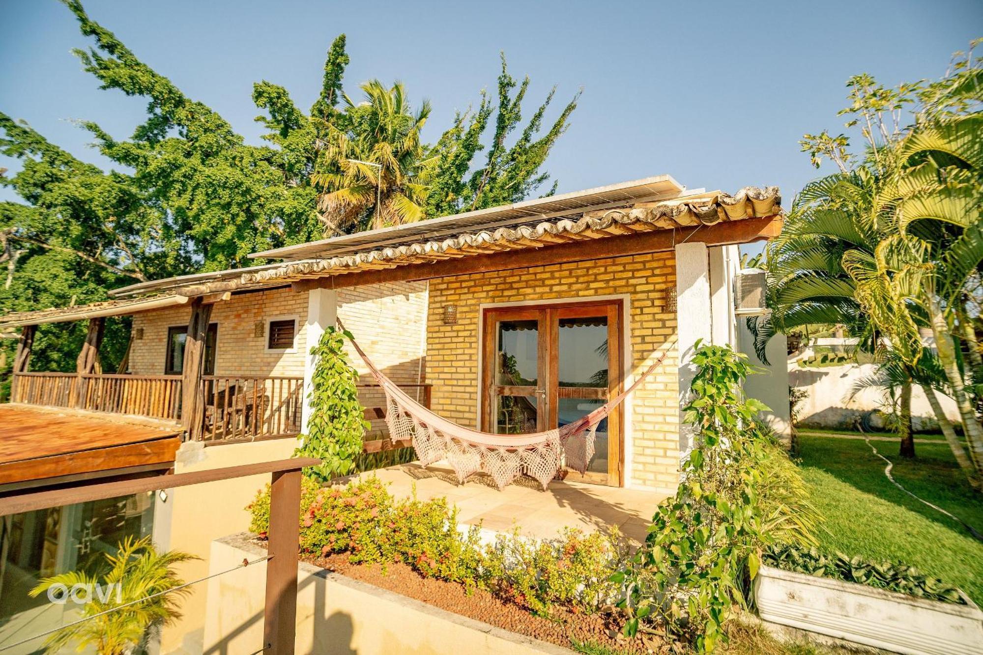 Qavi - Lagoa View Guest house *